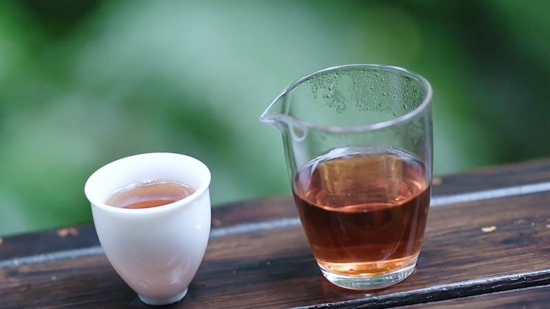 存放十年的红茶还能喝吗（红茶10年没拆封）